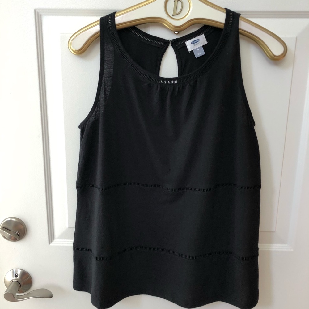 Old Navy 3 Tier Top & Separated w/Narrow Open Rows
